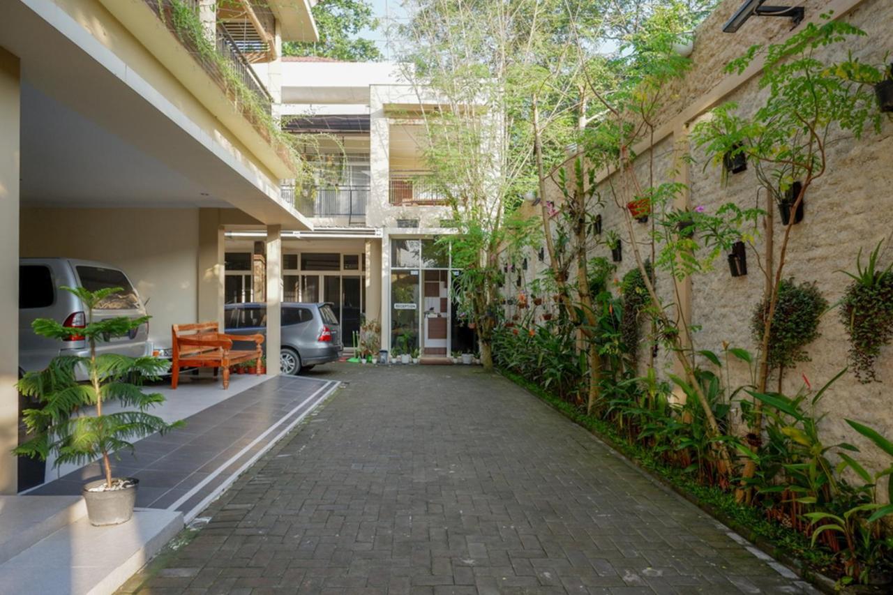 Hotel Reddoorz Syariah At Omah Sawah Balong  Esterno foto