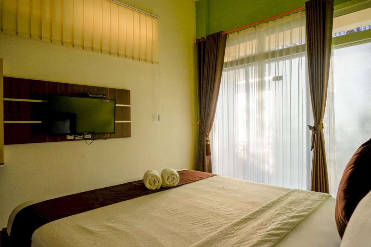 Hotel Reddoorz Syariah At Omah Sawah Balong  Esterno foto