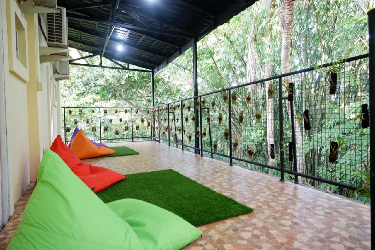 Hotel Reddoorz Syariah At Omah Sawah Balong  Esterno foto