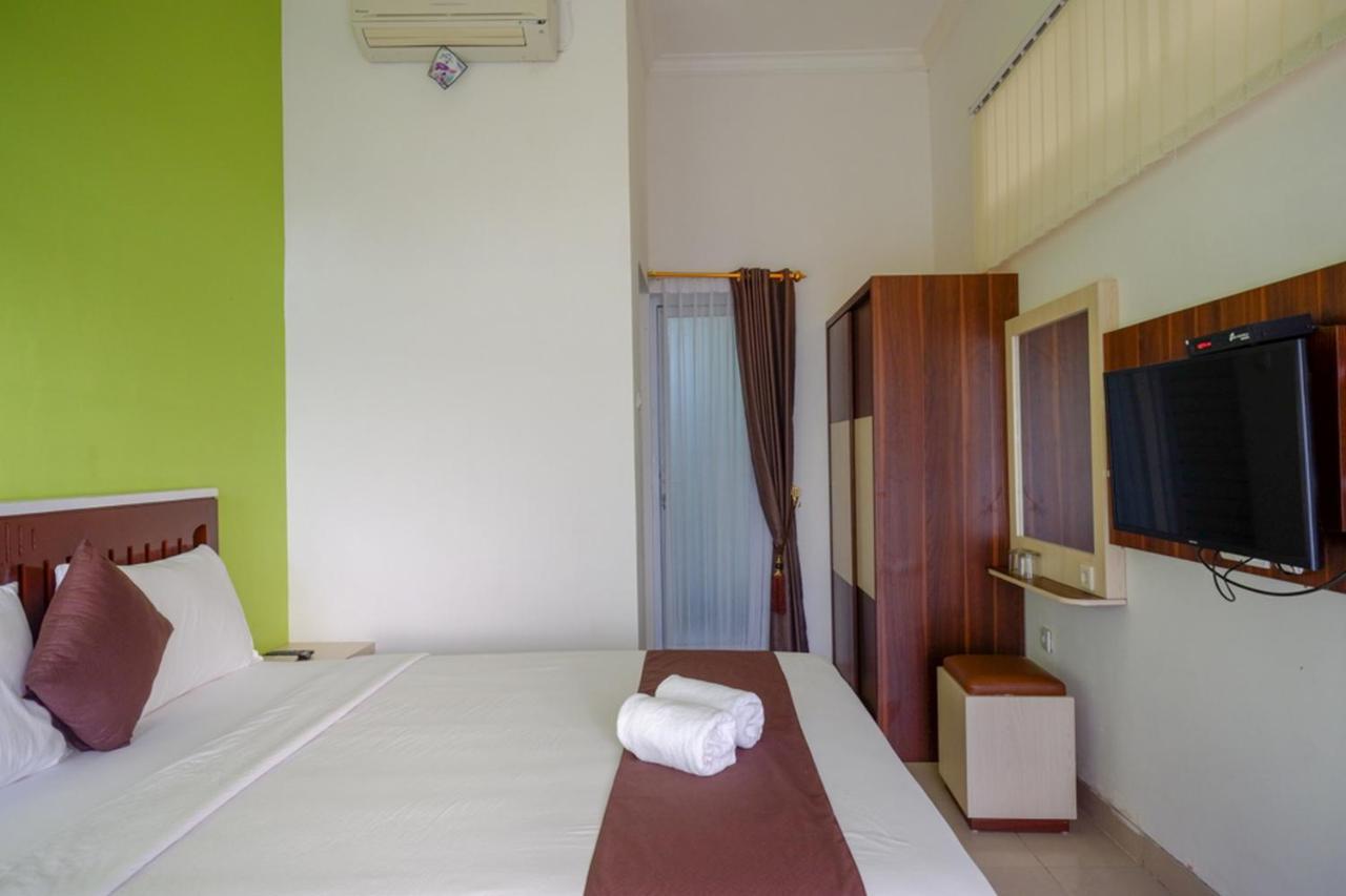 Hotel Reddoorz Syariah At Omah Sawah Balong  Esterno foto